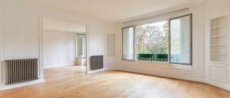 Appartement • Saint James-Général Koenig - Photo 2