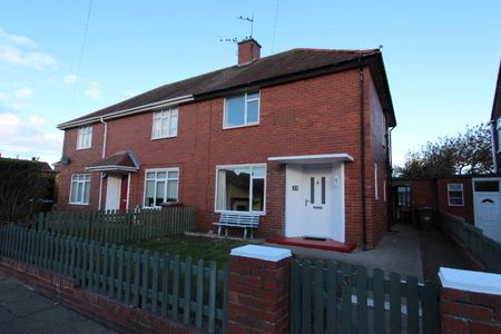 2 bedroom semi-detached house to rent - Photo 4