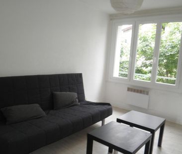 Location Appartement 1 pièce Meublé 25m² CHAMBERY 73000 - Photo 2