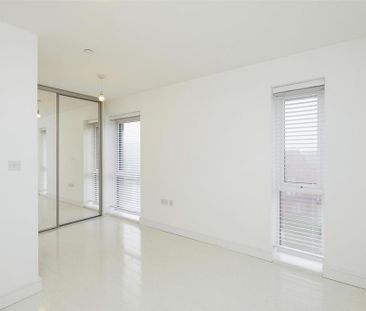 4 bedroom detached house to rent - Photo 6