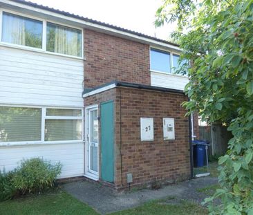 2 bedroom maisonette to rent - Photo 2