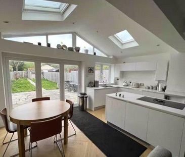 3 bedroom terraced house to rent - Photo 4