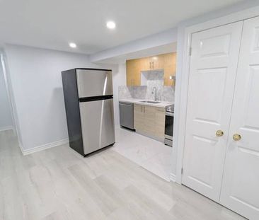 2 bedroom near Danforth & Greenwood - Photo 1