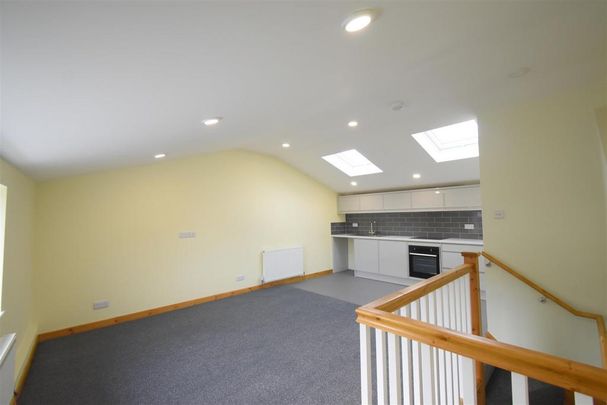 1 bedroom end of terrace house to rent - Photo 1