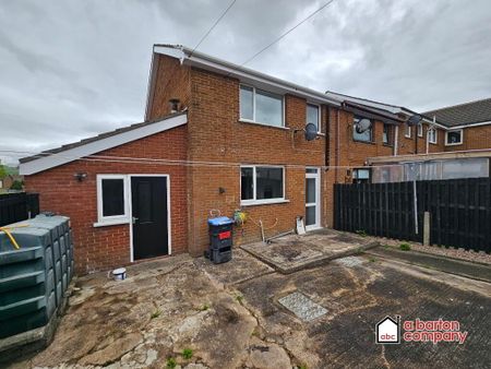 34 Fairview Road, Fairview, Newtownabbey, BT36 6QP - Photo 3