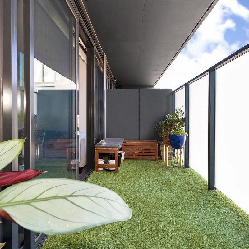 Live in the heart of Richmond - Photo 1