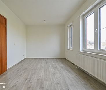 Appartement te huur in Sint-Niklaas - Photo 2