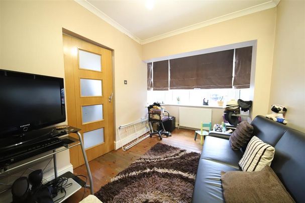 5 bedroom semi-detached house to rent - Photo 1