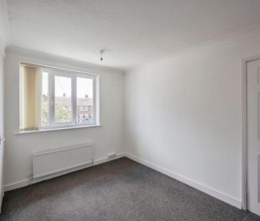 2 bedroom semi-detached house to rent - Photo 6