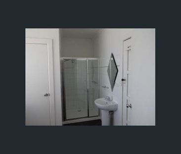 FOUR BEDROOM FAMILY HOME IN BALLARAT NORTH - Photo 6