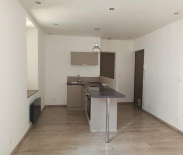 Location Appartement 1 pièce 27m² VIENNE 38200 - Photo 2