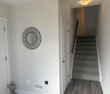 For Lease - 409 Jewelwing Pvt N/A, Blossom Park - Airport and Area,... - Photo 3