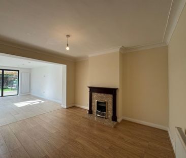 Stag Lane, Edgware, HA8 - Photo 1