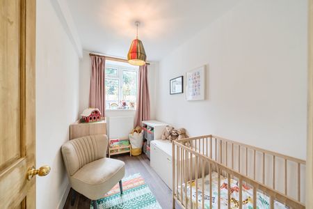 Flat to rent - Beulah Hill, London, SE19 - Photo 5