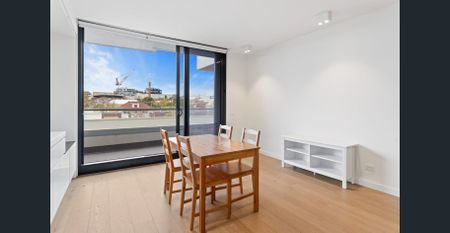 Amazing 1-bedroom apartment in South Yarra - Photo 4