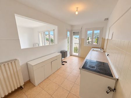 Location Appartement 3 pièces 76m² NICE 06000 - Photo 4