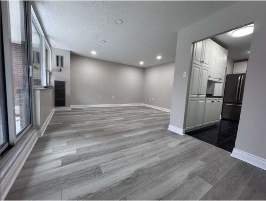 For Lease - 4062 Lawrence Avenue Unit# 105, Toronto, Ontario - Photo 1