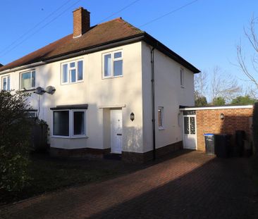 3 bedroom semi-detached house to rent - Photo 2
