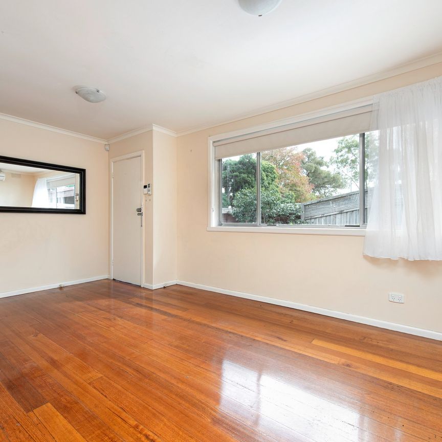 Stylish & Modern 2-Bedroom Unit in Prime Location - Photo 1