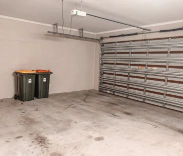 Depth of Sophistication - Photo 3