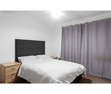 DOWNTOWN...GARAGE...YARD - Photo 4