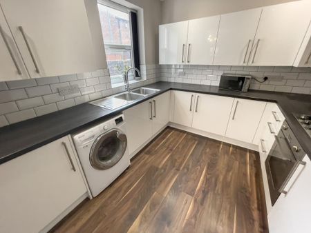 5 bedroom house to rent - Photo 4