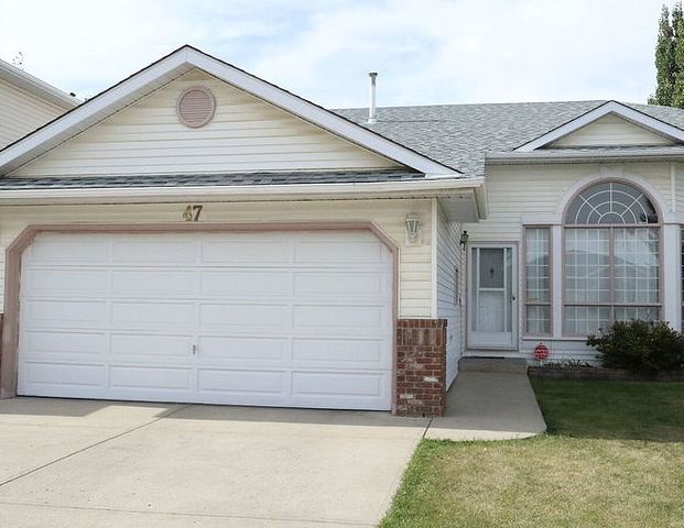 Entire 4 BR house in Arbour Lake, NW - Avail Immediately - $2,990 | 47 Arbour Ridge Mews NW, Calgary - Photo 1