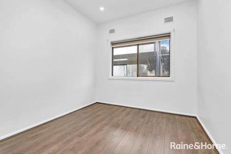 PERFECT FAMILY HOME IN THE PRIME LOCATION OF BLACKTOWN - Photo 3