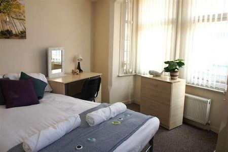 Peveril Street, Nottingham, NG7 - Photo 2