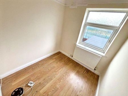 Taylor Street, South Shields, South Shields, Tyne and Wear, NE33 5AW - Photo 2