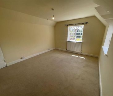 2 bedroom semi-detached house to rent - Photo 5