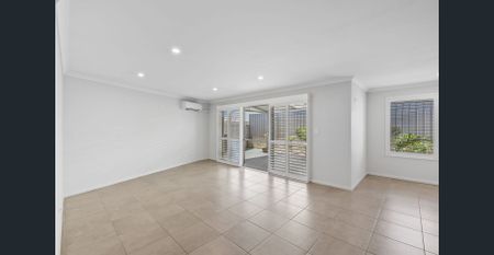 Modern Villa Living with Comfort and Convenience - Photo 2