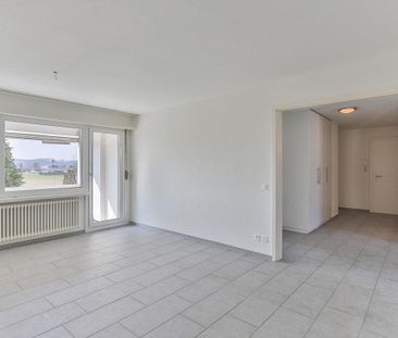 Helle und ruhige Wohnung mit Balkon - Foto 6