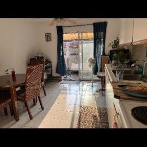 Un beau unique style de 5 1/2 presqu'a 1000pc, plein cœur sur de la promenade Masson avec une grande terrasse privée à l'arrière incluant un cabanon. - Photo 2