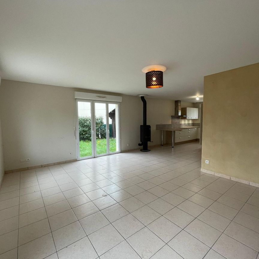 Location Maison 4 pièces 80m² BOUCHEMAINE 49080 - Photo 1