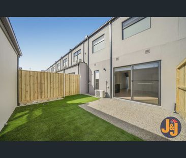 16 Botley Road, Donnybrook, Vic 3064 - Photo 5