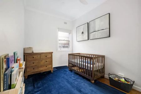 Charming sanctuary in unbeatable position - Photo 2