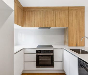 Stunning Two-Bedroom Townhouse for Rent in ... - Photo 6