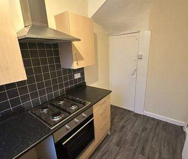 2 Bed Terraced House, Woodlea Mount, LS11 - Photo 6