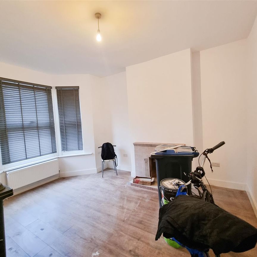 St. James’s Road, Croydon - Photo 1