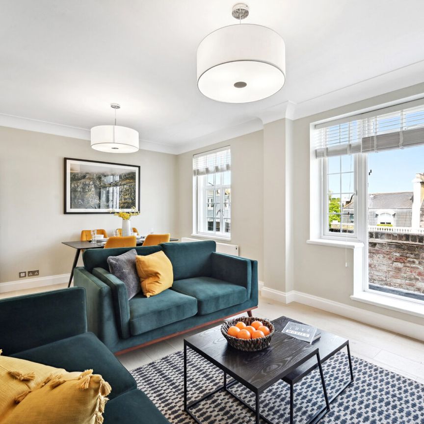 Kensington High Street, W8, London - Photo 1