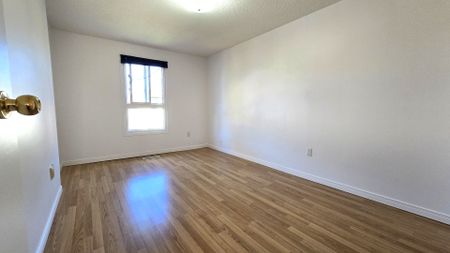 For Lease - 72 Pepperell Crescent, Markham, Ontario - Photo 4