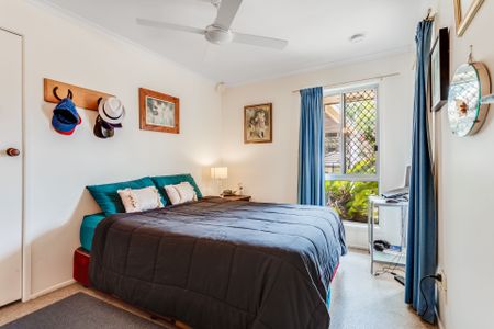 Easy Living on Olivia Drive - Photo 5