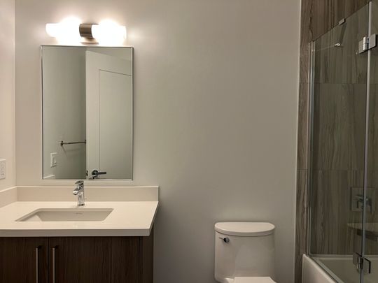 For Lease - 333 Sunseeker Avenue Unit# 616, Innisfil, Ontario - Photo 1