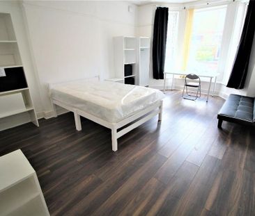 6 bedroom terraced house to rent - Photo 6