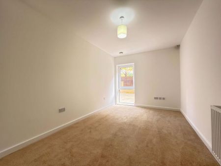 2 Bed Flat, Falcondale Court, NW10 - Photo 2