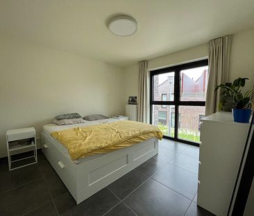 Modern en lichtrijk appartement met 2 slaapkamer en ruim terras - Foto 2