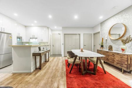 Dual Access | Large Internal | Great Location - Photo 2