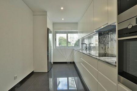 Apartamento T3 em Lisboa - Photo 4