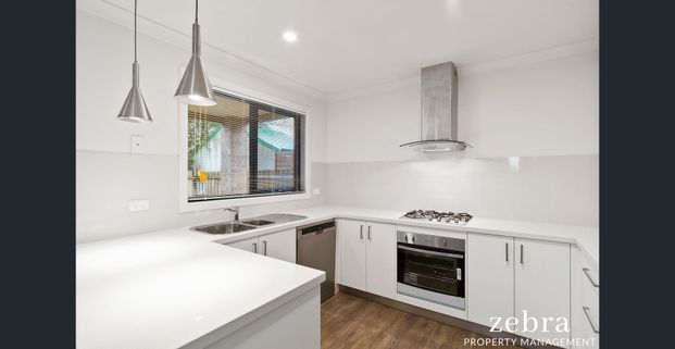 Spacious Townhouse In A Convenient Location! - Photo 1